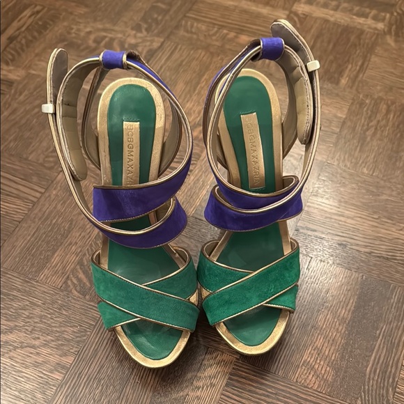BCBG maxazria Suede sandals Women's size 6 - Picture 5 of 8